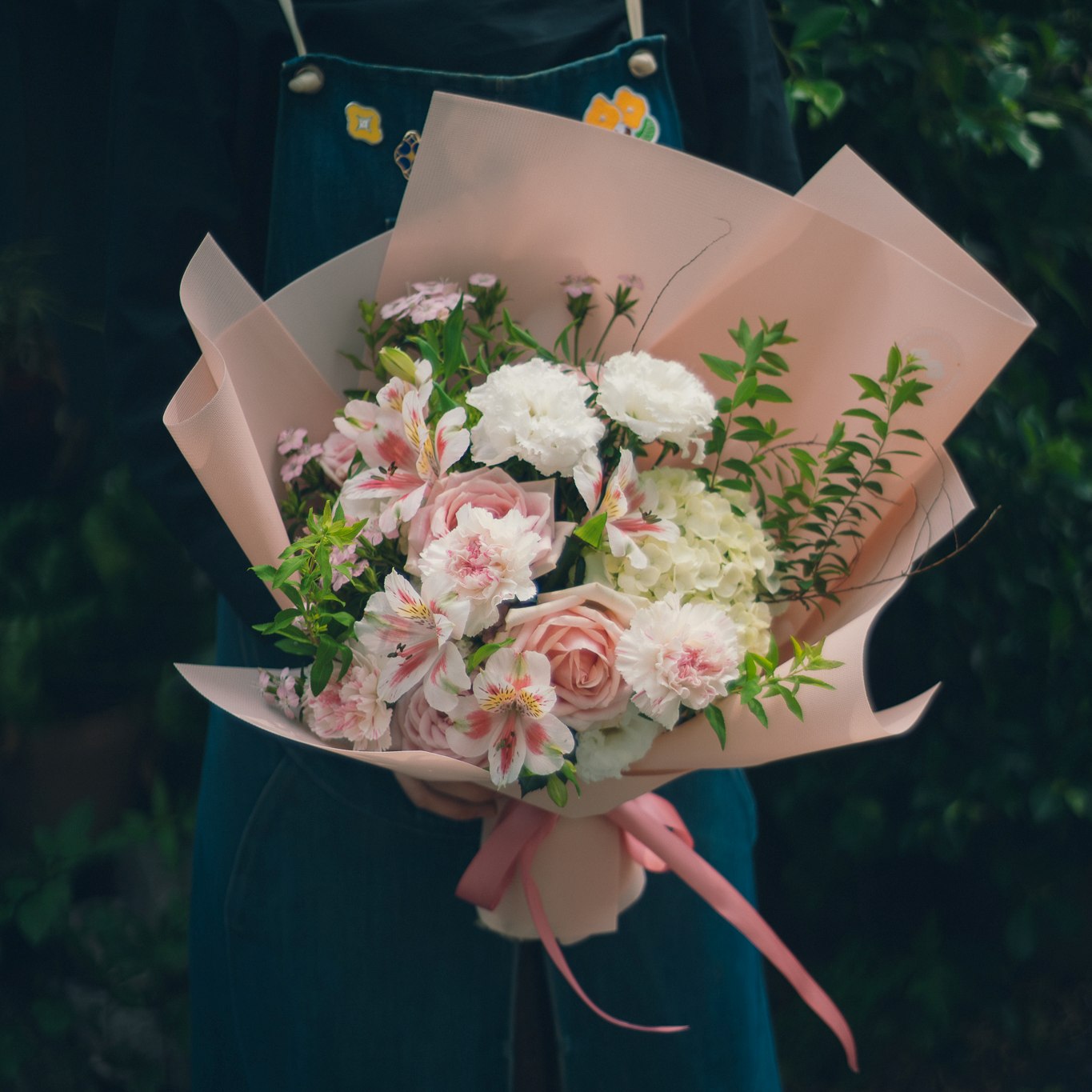 母親節鮮花花束 – 手掬柔粉