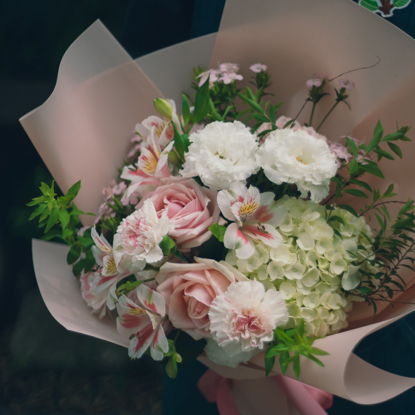 母親節鮮花花束 – 手掬柔粉